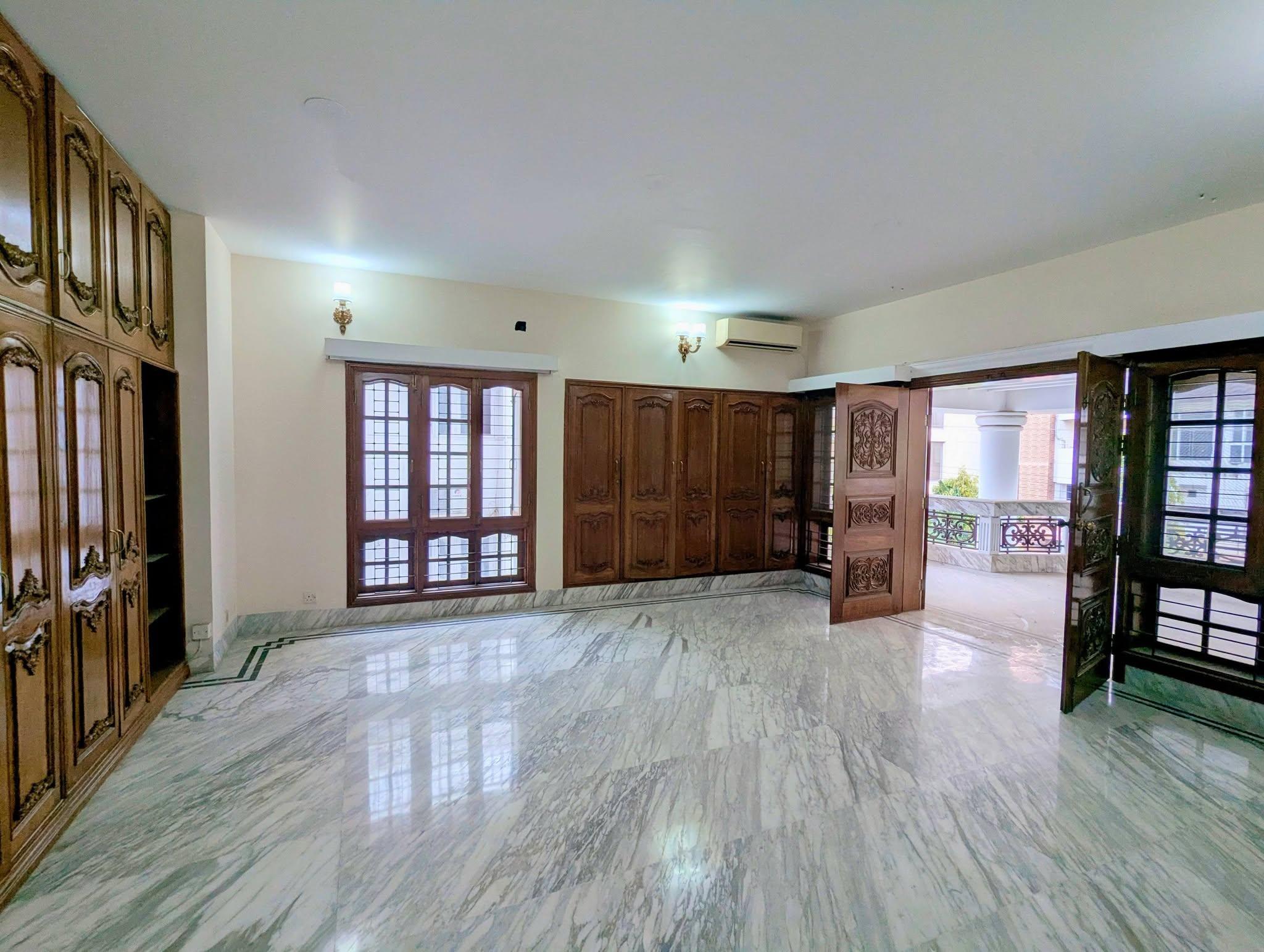 Luxury Semi Furnished Duplex Apartment for Rent in Baridhara Diplomatic Zone.