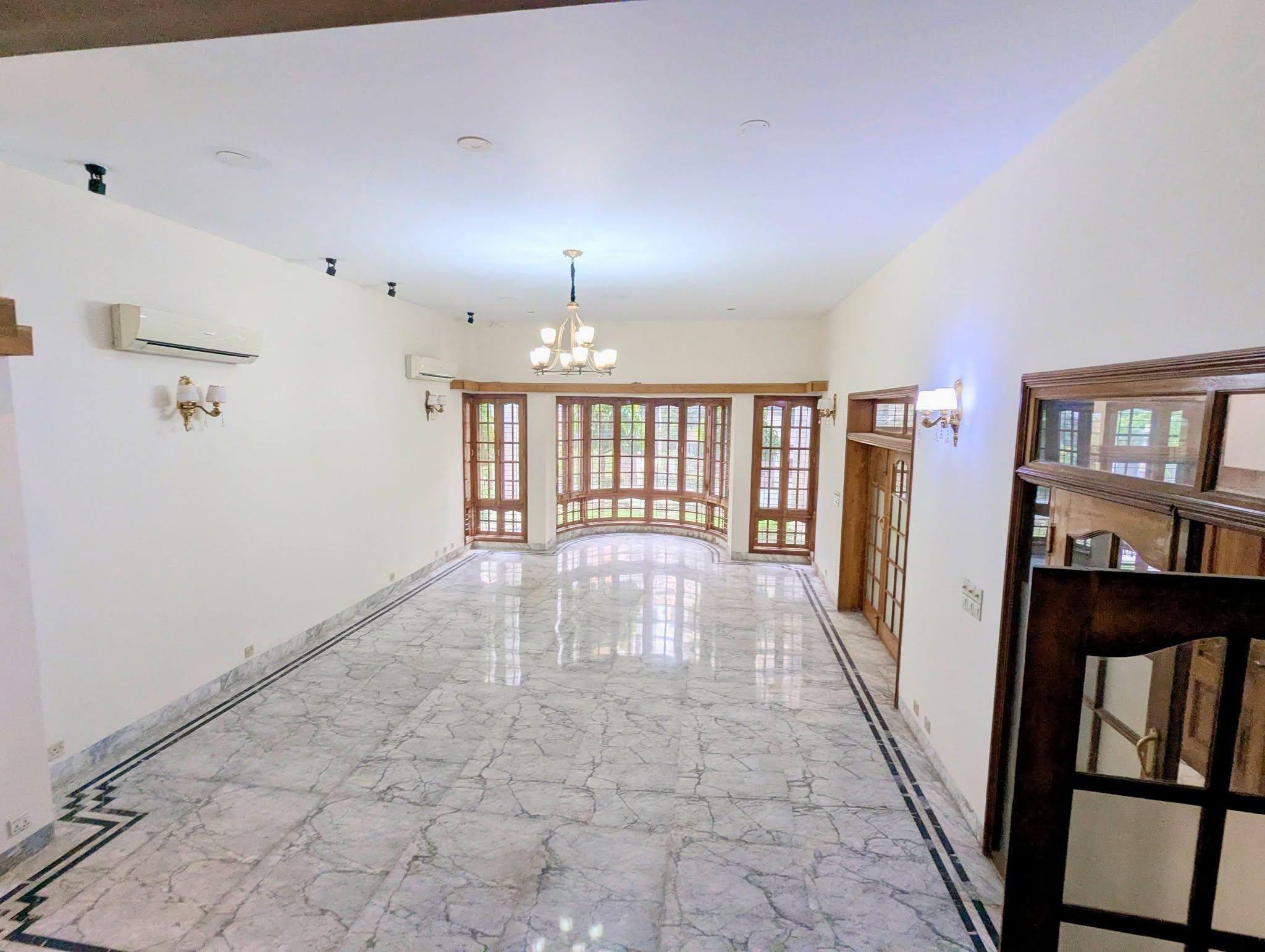Luxury Semi Furnished Duplex Apartment for Rent in Baridhara Diplomatic Zone.