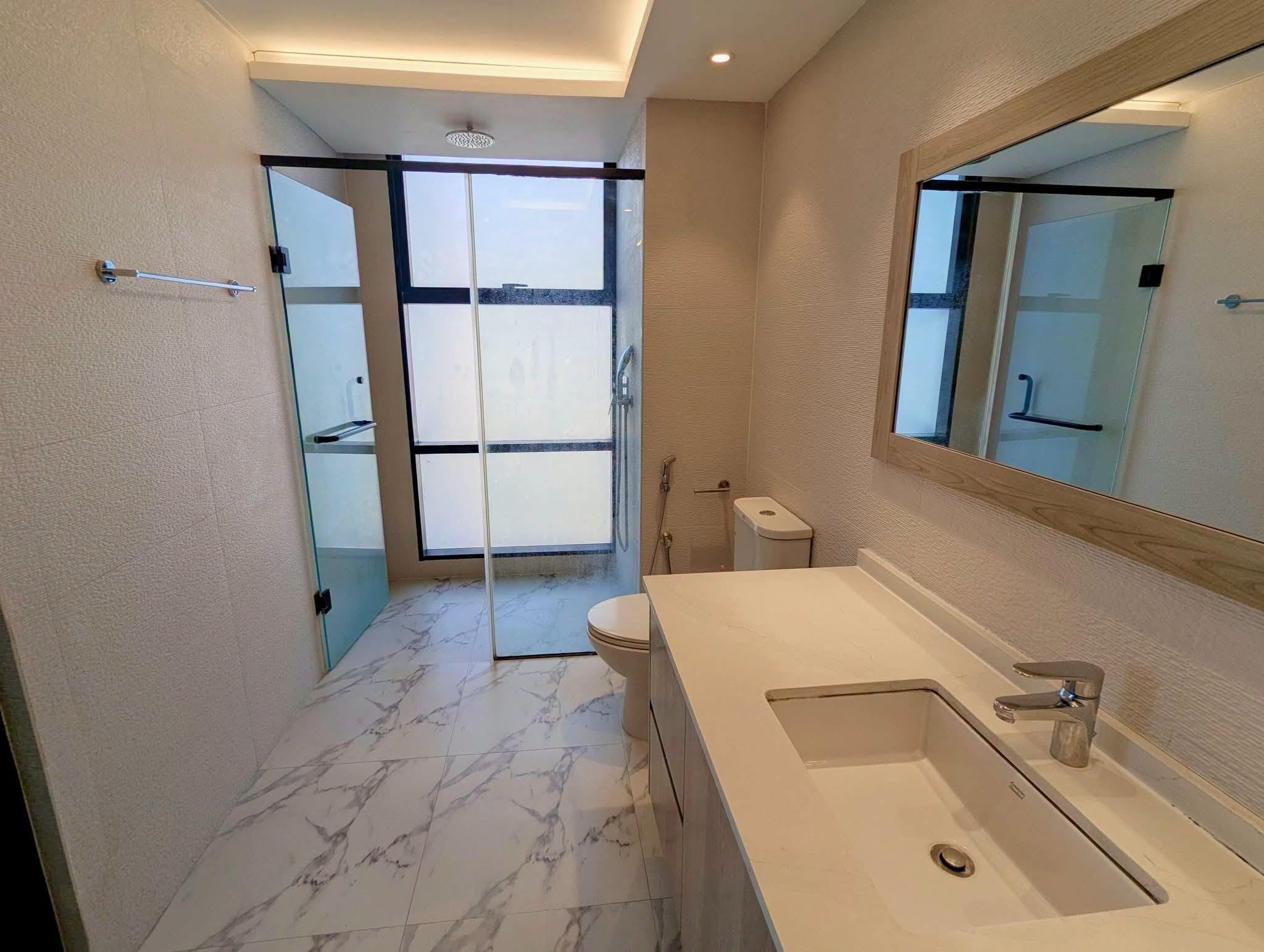 🌟 Brand New Luxury Semi-Furnished Apartment | Gulshan-2.